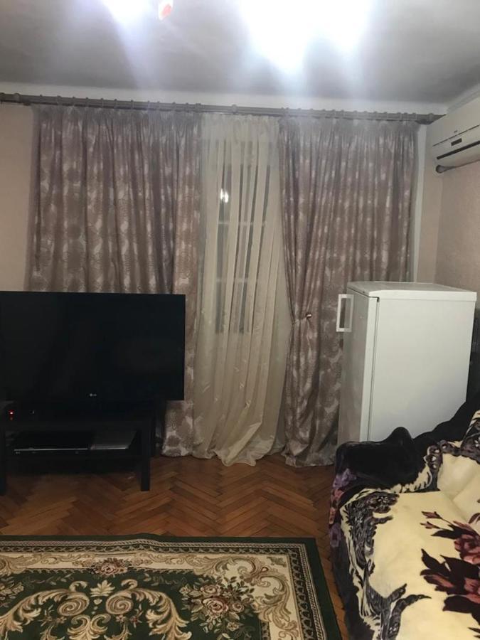 У Елены Sukhumi Exteriör bild